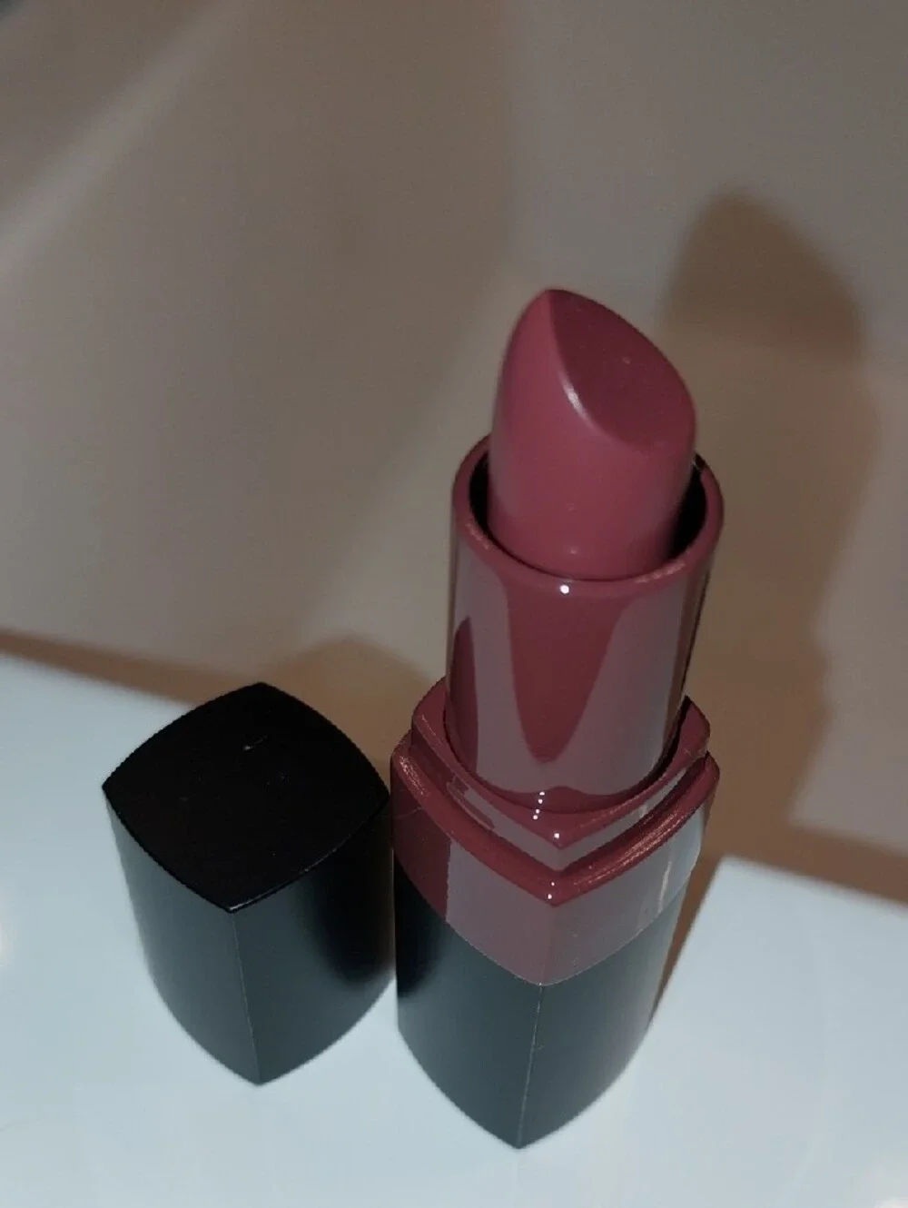 Bobbi Brown 